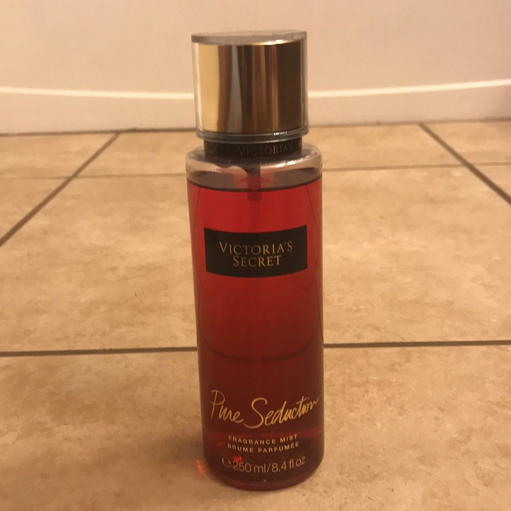 Pure Seduction Body Spray
